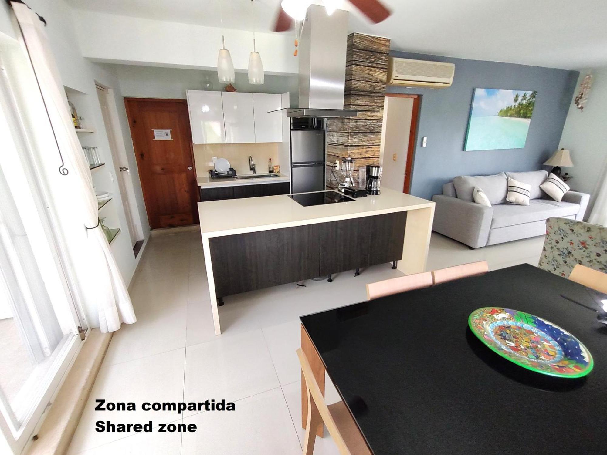 Private Rooms In A Hotel-Type Apartment - Super Located プエルト・アベントゥラス エクステリア 写真